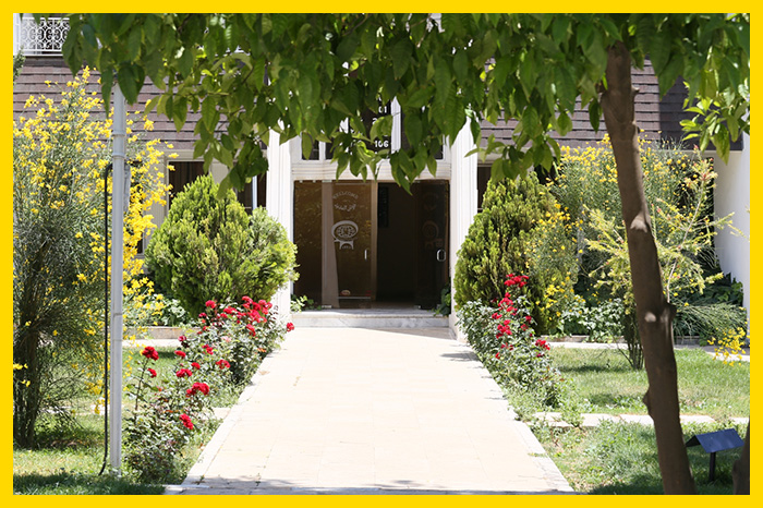 Shiraz Tourist Hotel